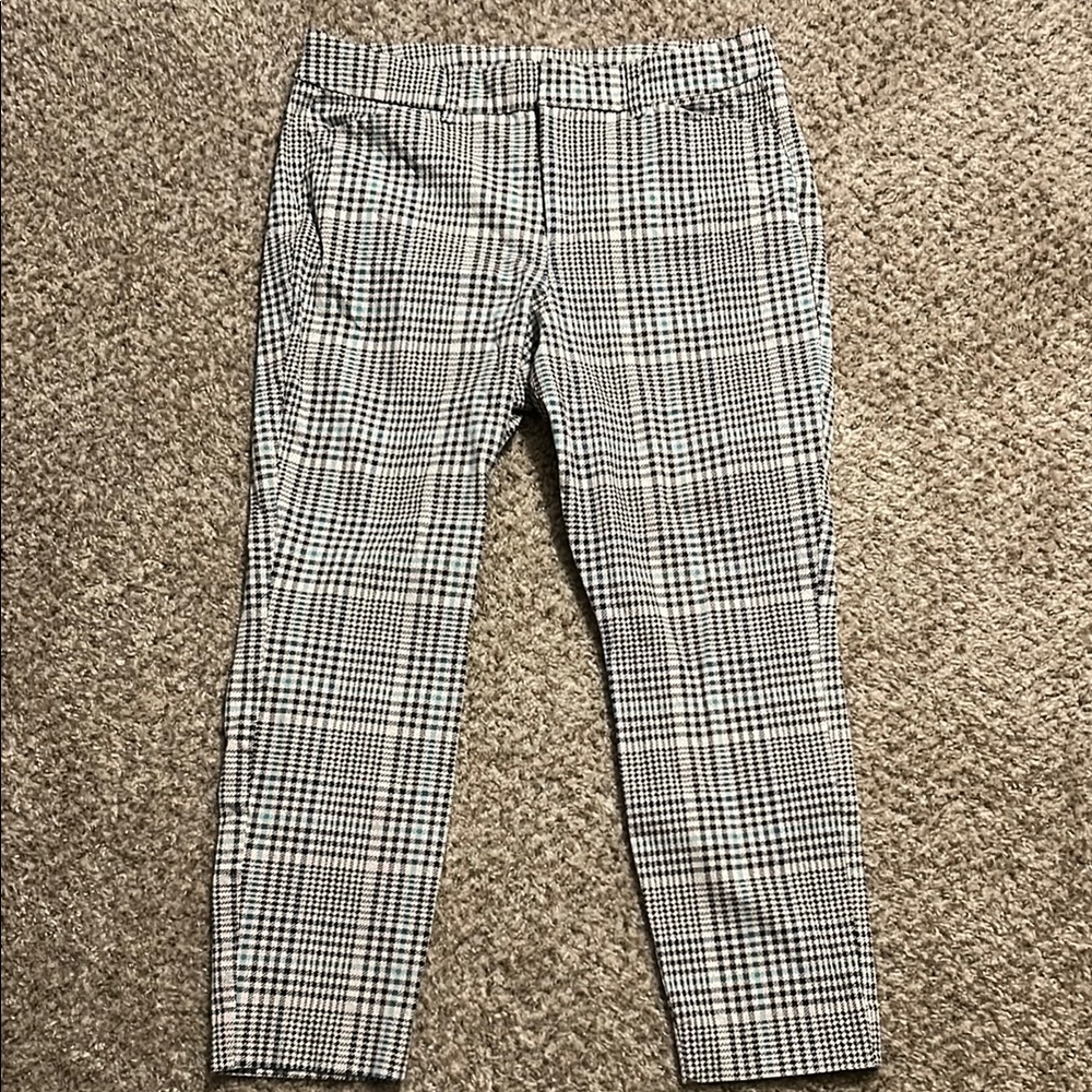 Old Navy High-Rise Pixie Pants